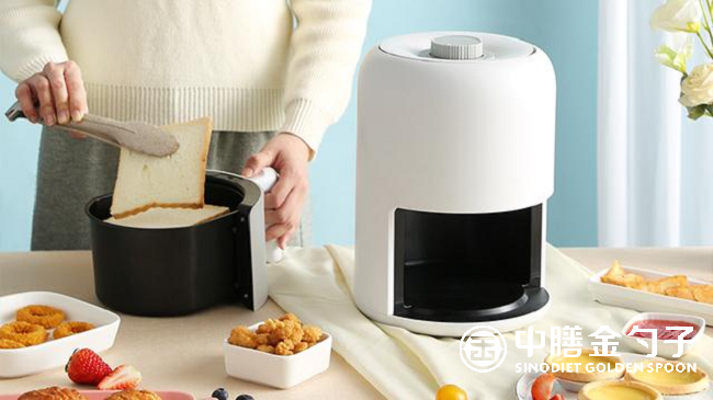 金勺子餐饮,品味传统与现代的美食交融.png